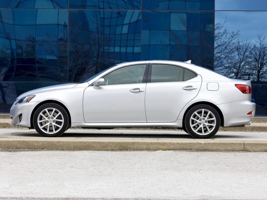  Lexus IS350 AWD 2010 года  (фото 2 из 16)